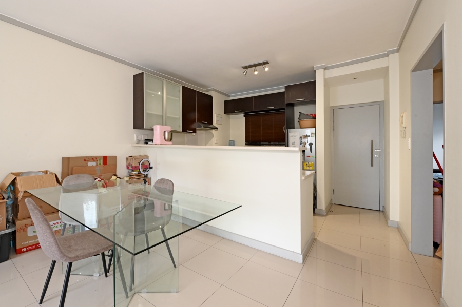 To Let 2 Bedroom Property for Rent in Claremont Upper Western Cape